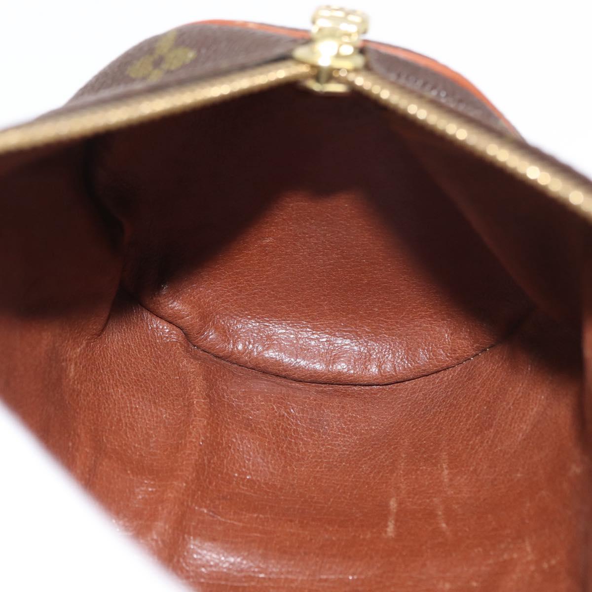 Louis Vuitton Papillon 22