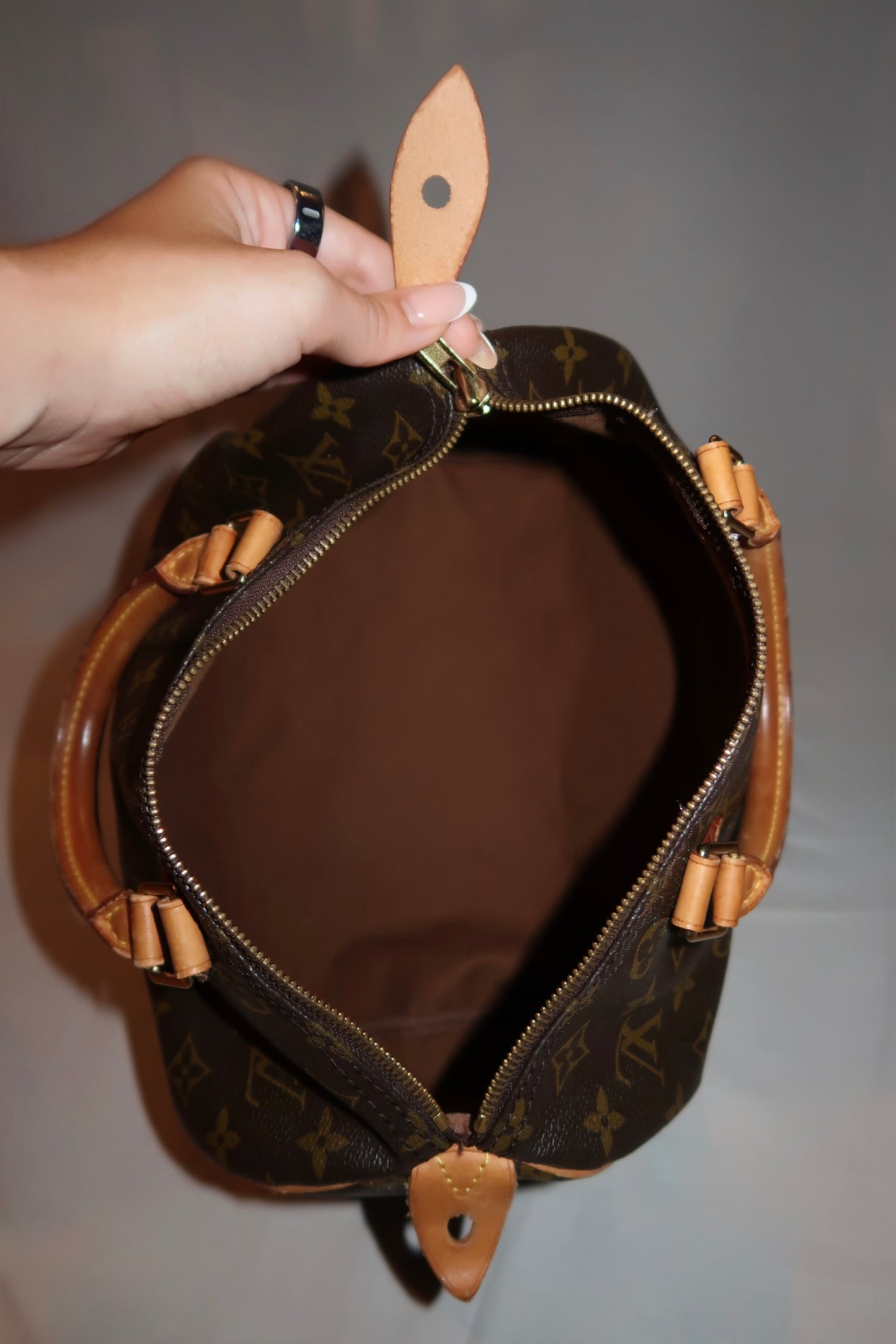 Louis Vuitton Monogram Speedy 30