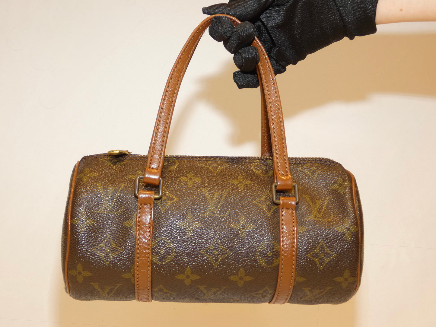 Louis Vuitton Papillon 22
