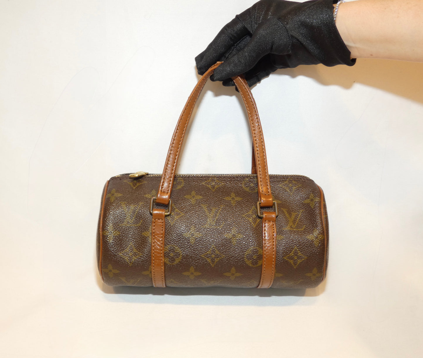 Louis Vuitton Papillon 22