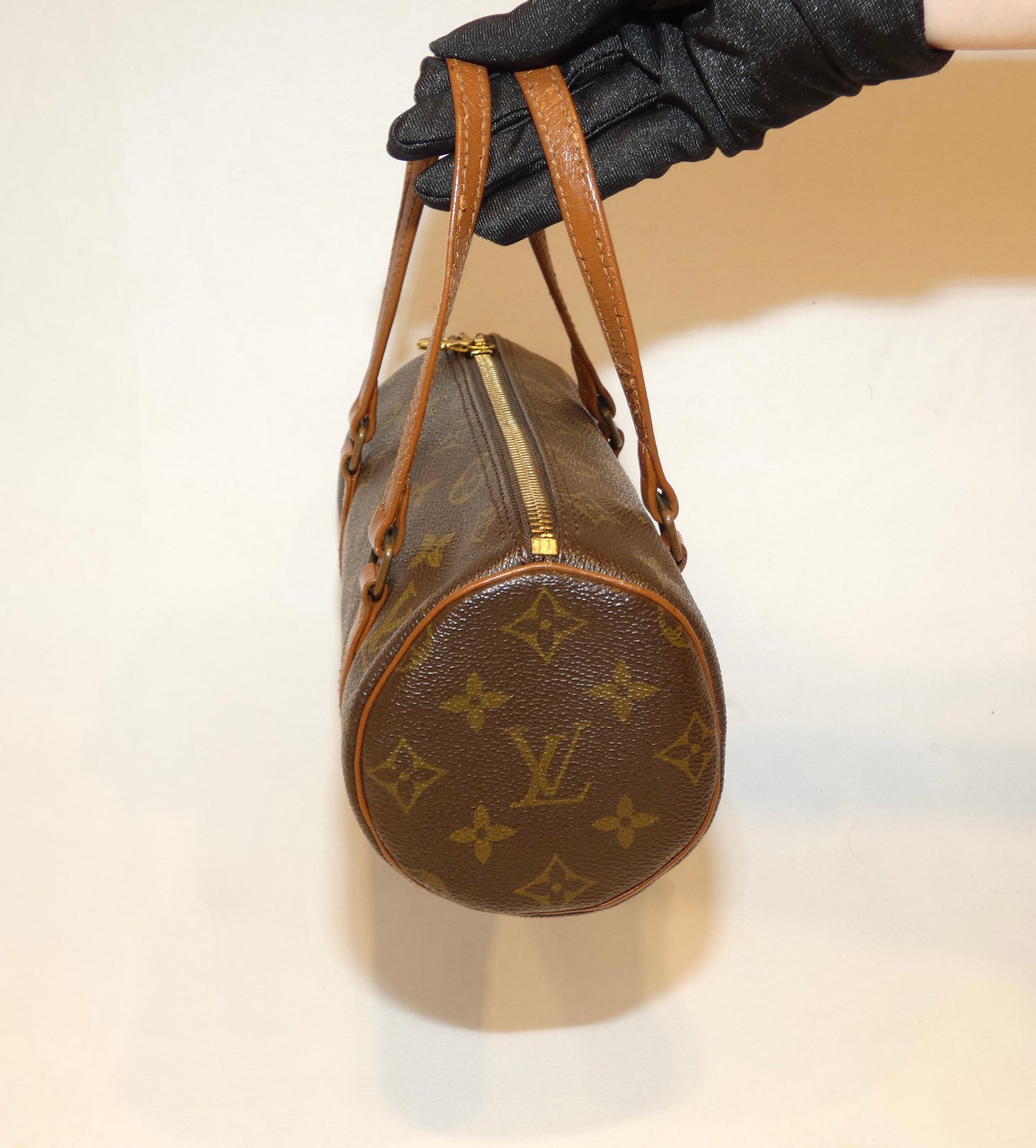 Louis Vuitton Papillon 22