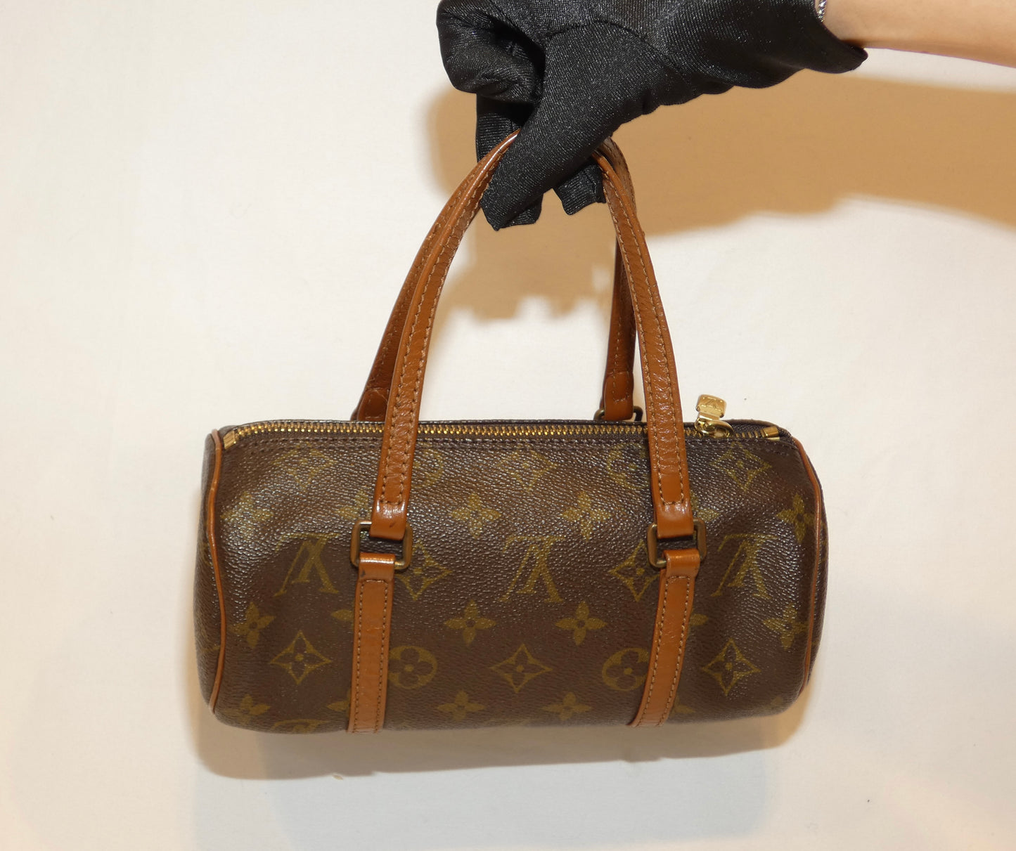Louis Vuitton Papillon 22