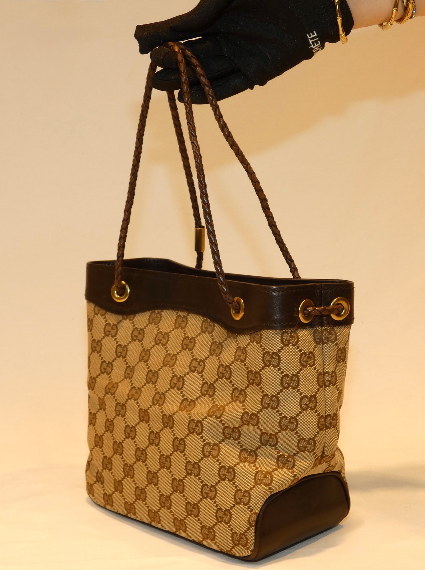 Gucci Canvas Shoulder Bag Beige Gold