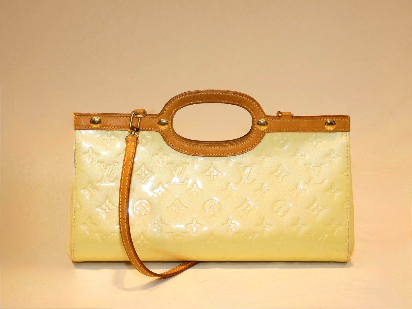 Louis Vuitton Vernis Roxbury Drive Perle