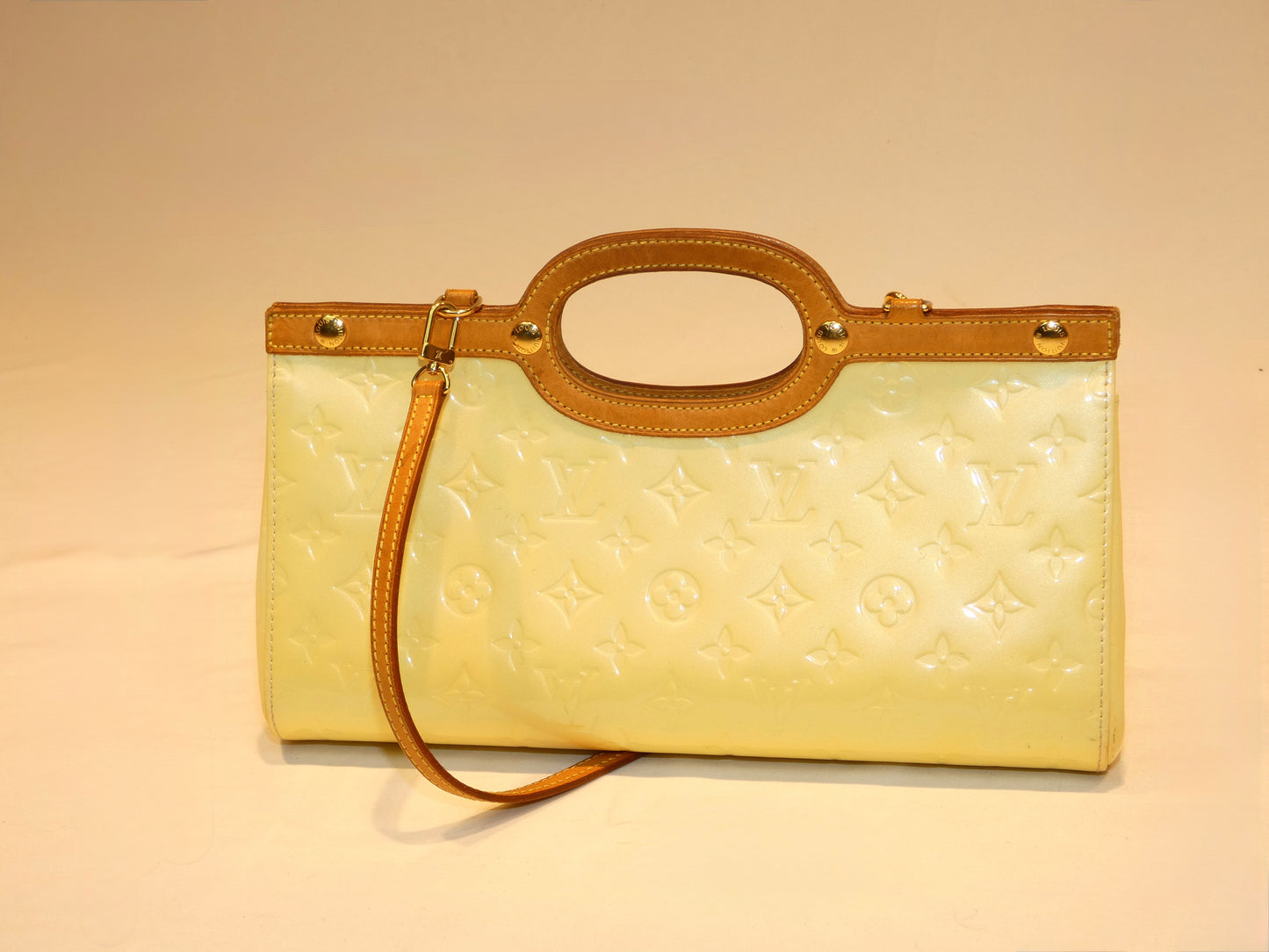 Louis Vuitton Vernis Roxbury Drive Perle