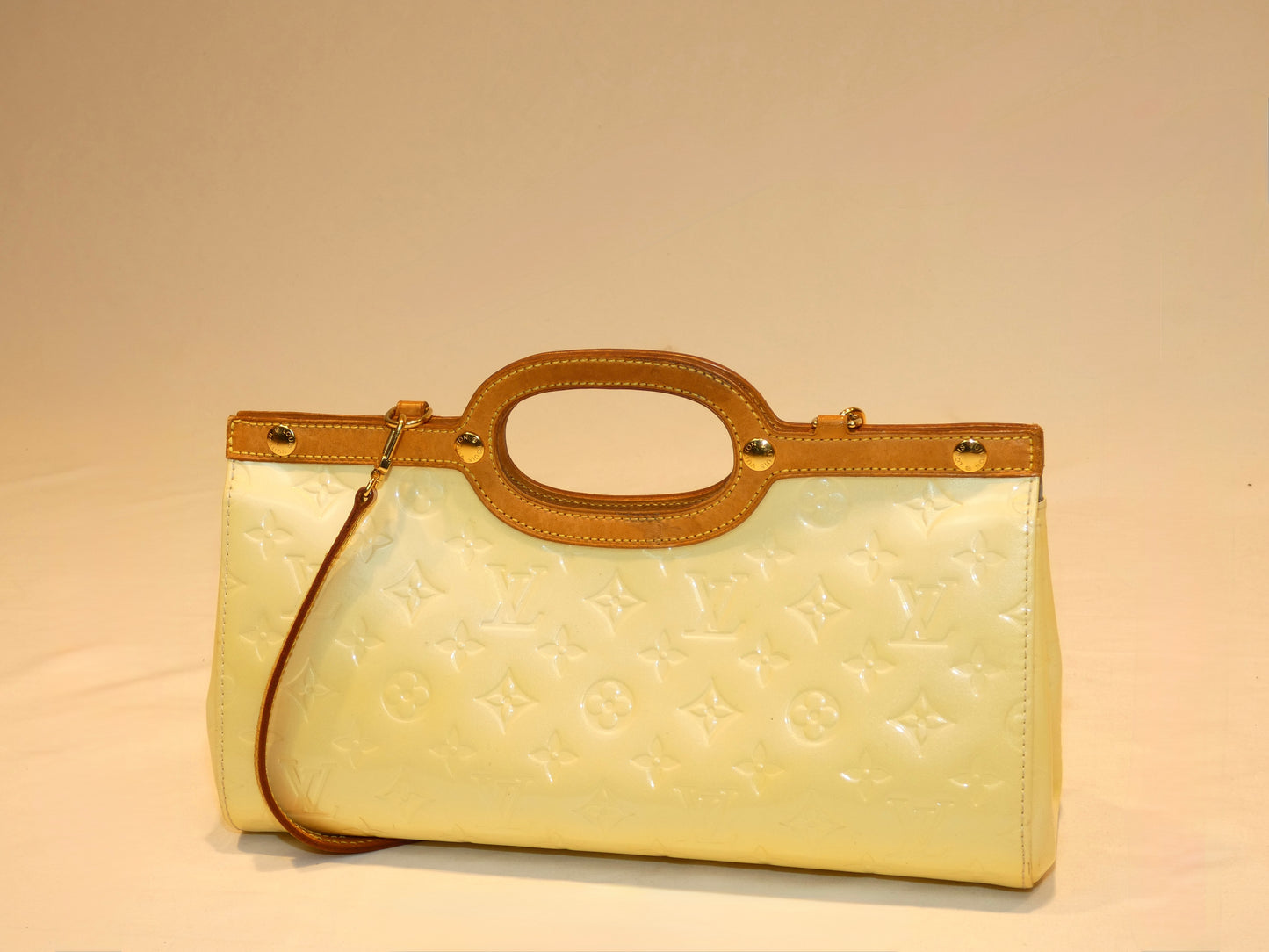 Louis Vuitton Vernis Roxbury Drive Perle