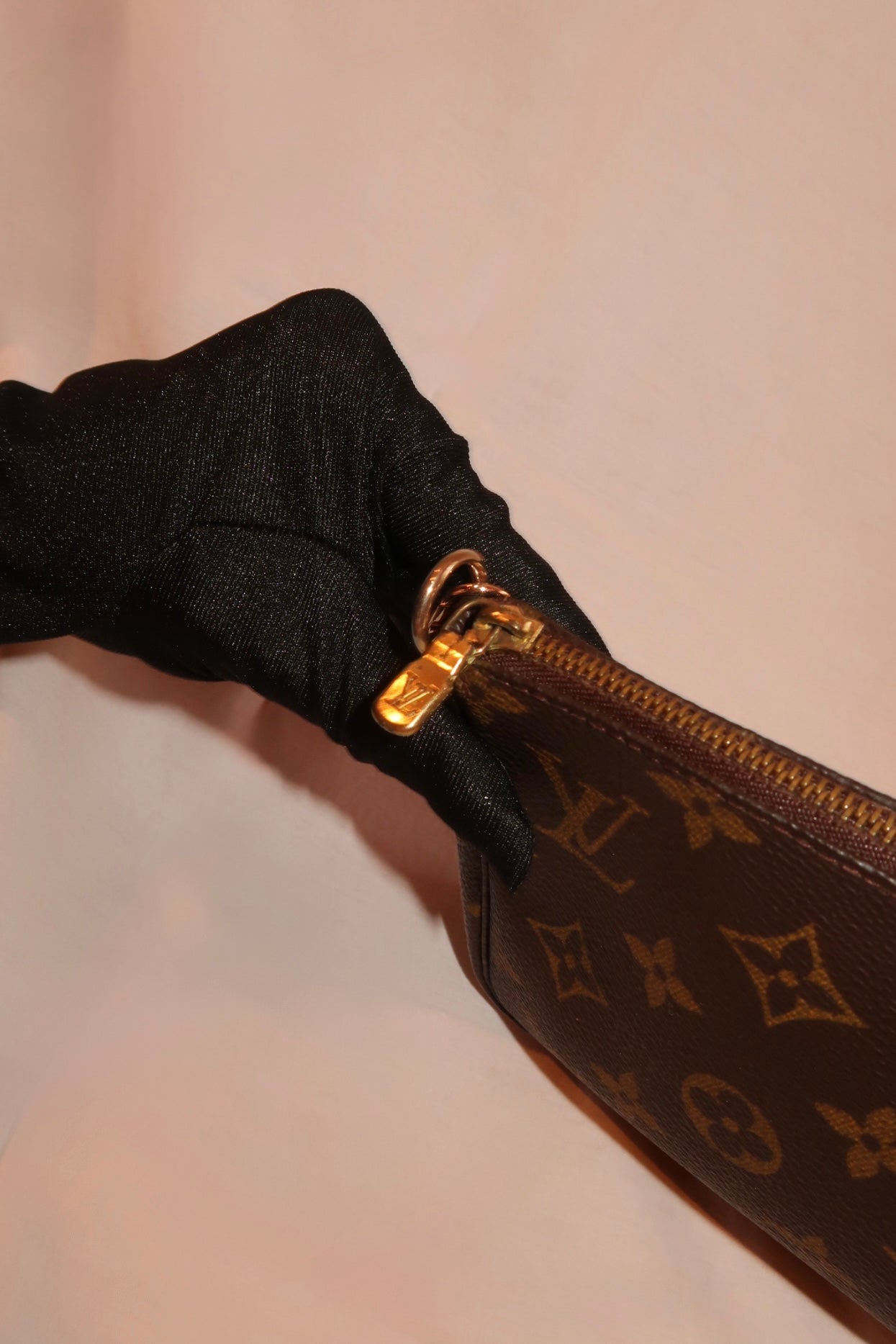 Louis Vuitton Pochette