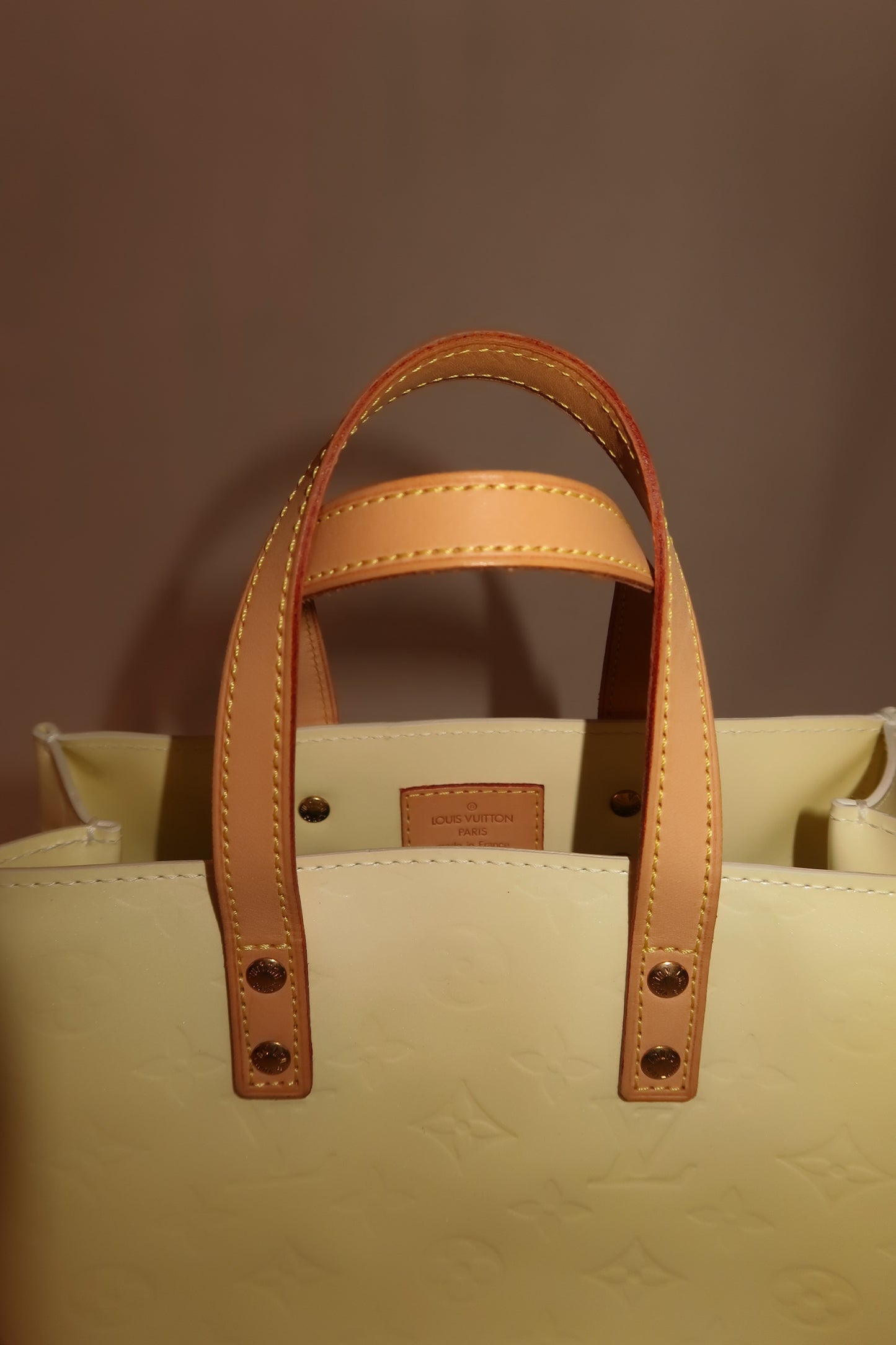 LOUIS VUITTON Monogram Vernis Reade PM Hand Bag Perle
