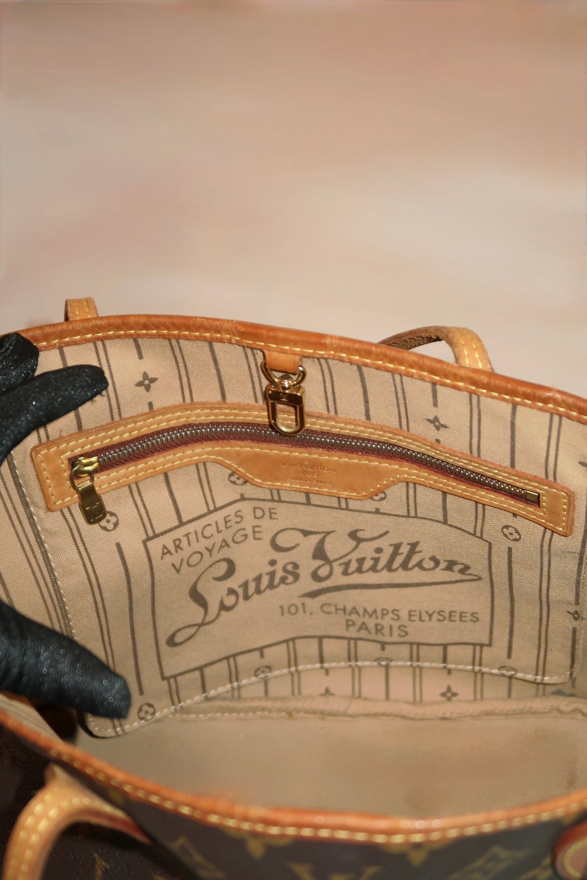Louis Vuitton Neverfull PM